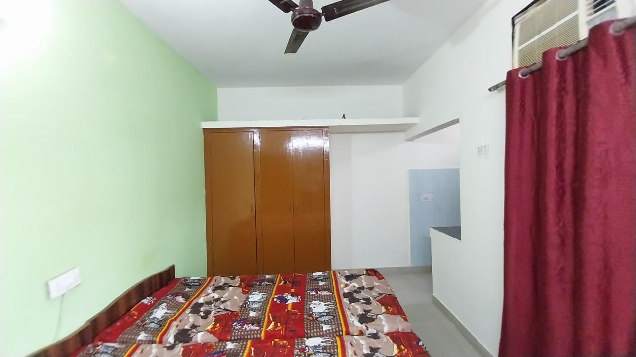 Pg on rent in Gurugram in Gurgaon, photo 1 of 1